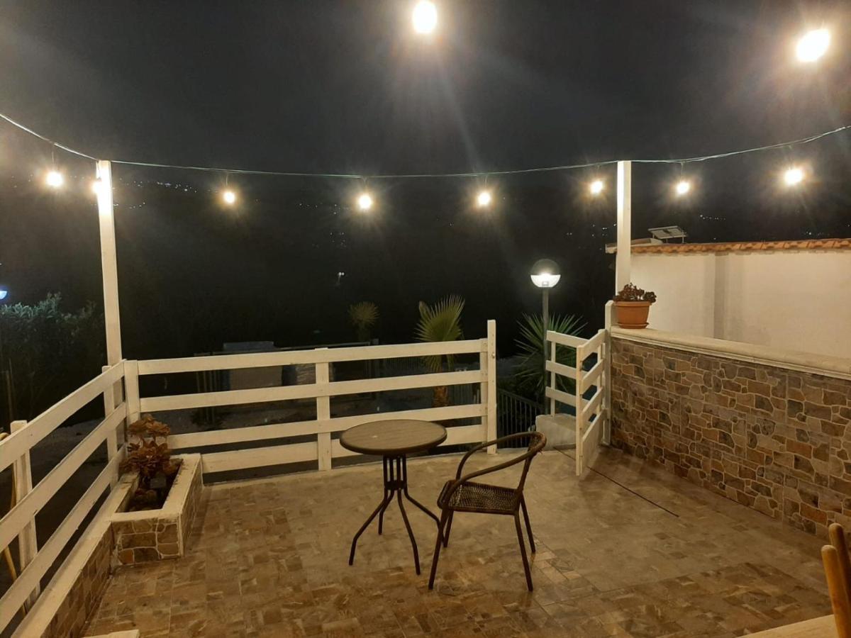 Casa Vacanze Leonardo Пескичи Экстерьер фото